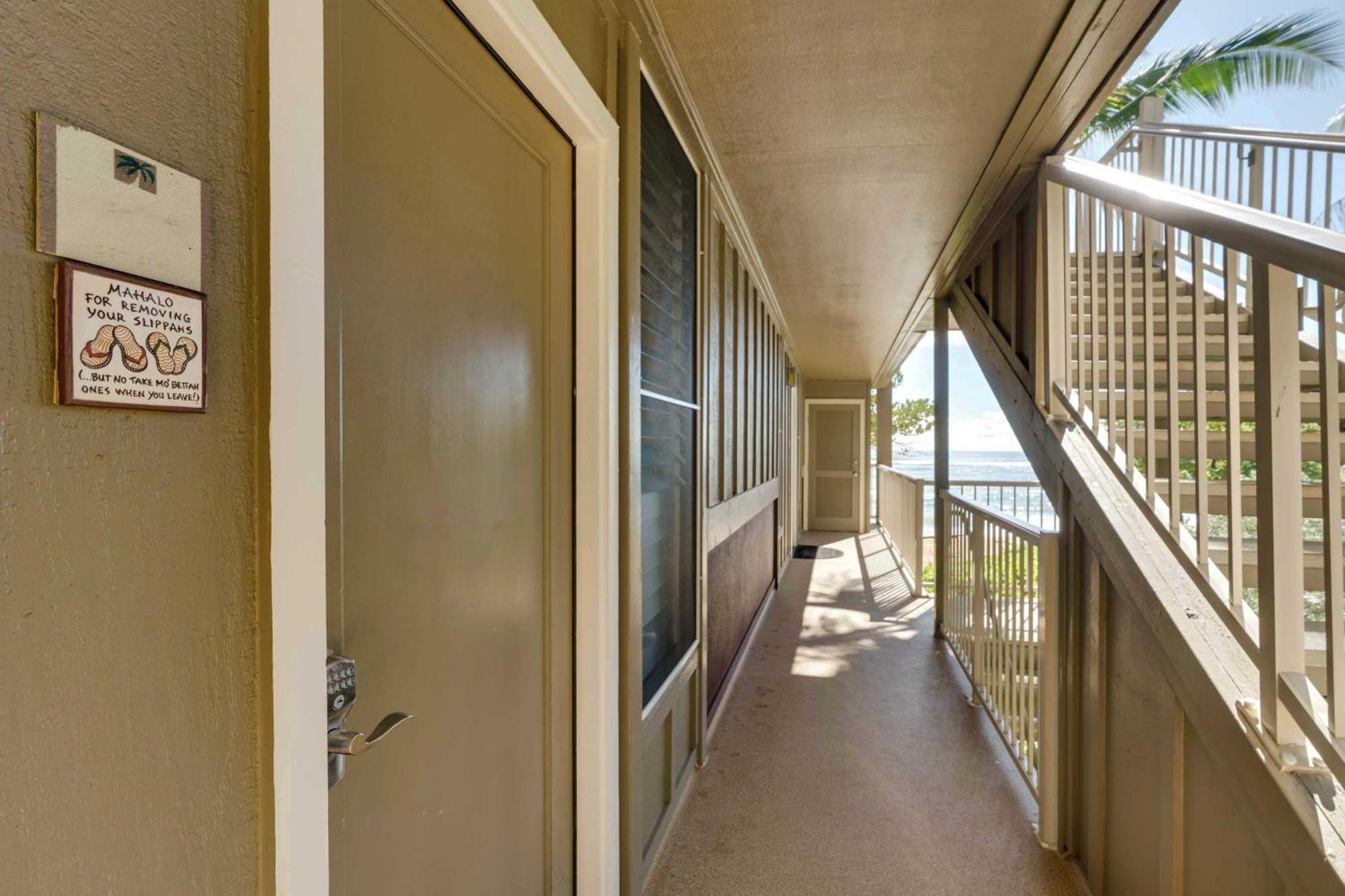 Waipouli Beachfront Condo With Balcony And Ocean Views Kapa'a Εξωτερικό φωτογραφία