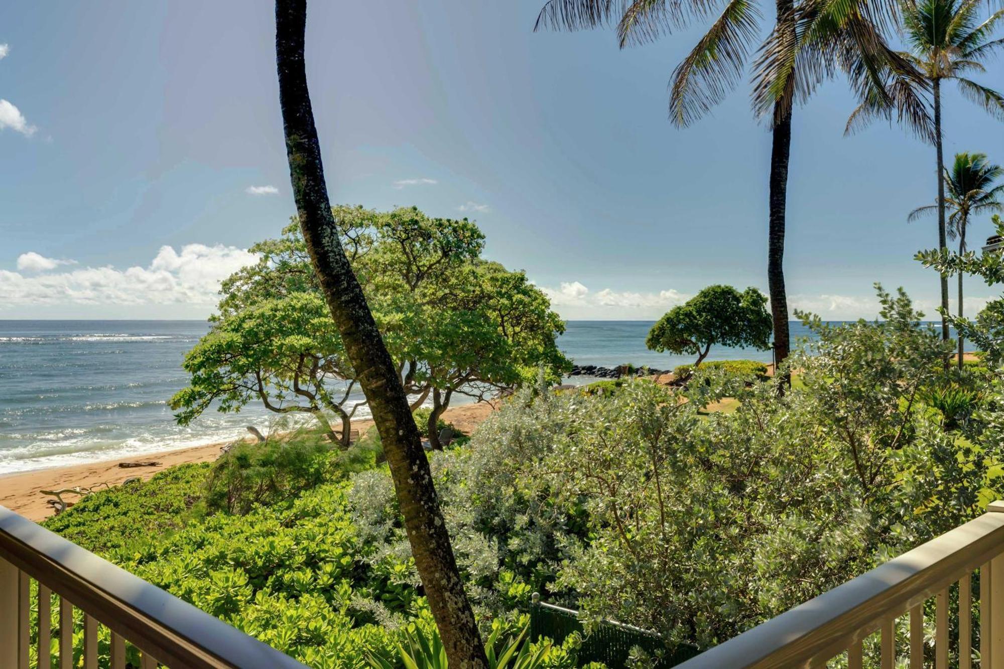 Waipouli Beachfront Condo With Balcony And Ocean Views Kapa'a Εξωτερικό φωτογραφία